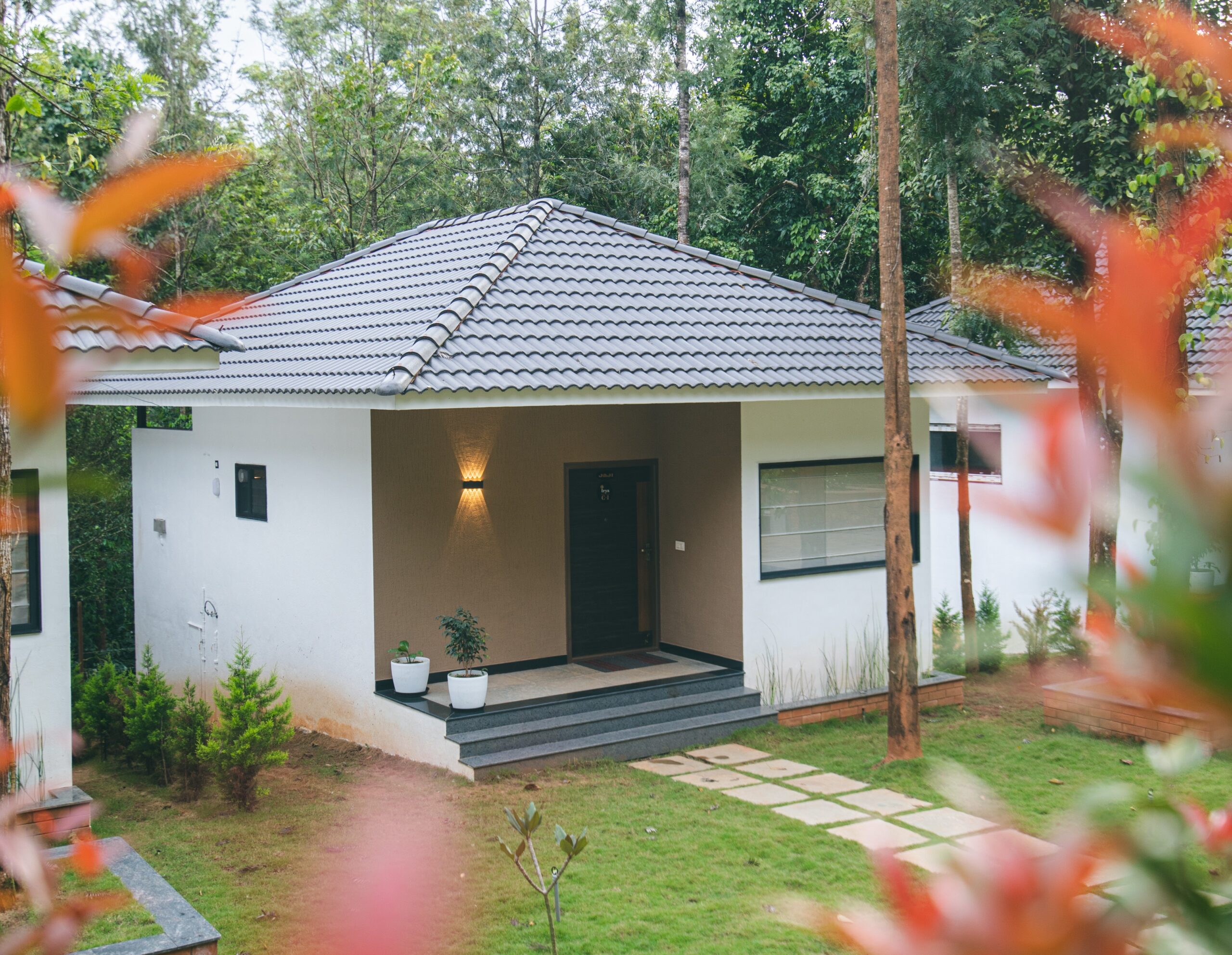 Family Suite with Plunge pool and CourtYard