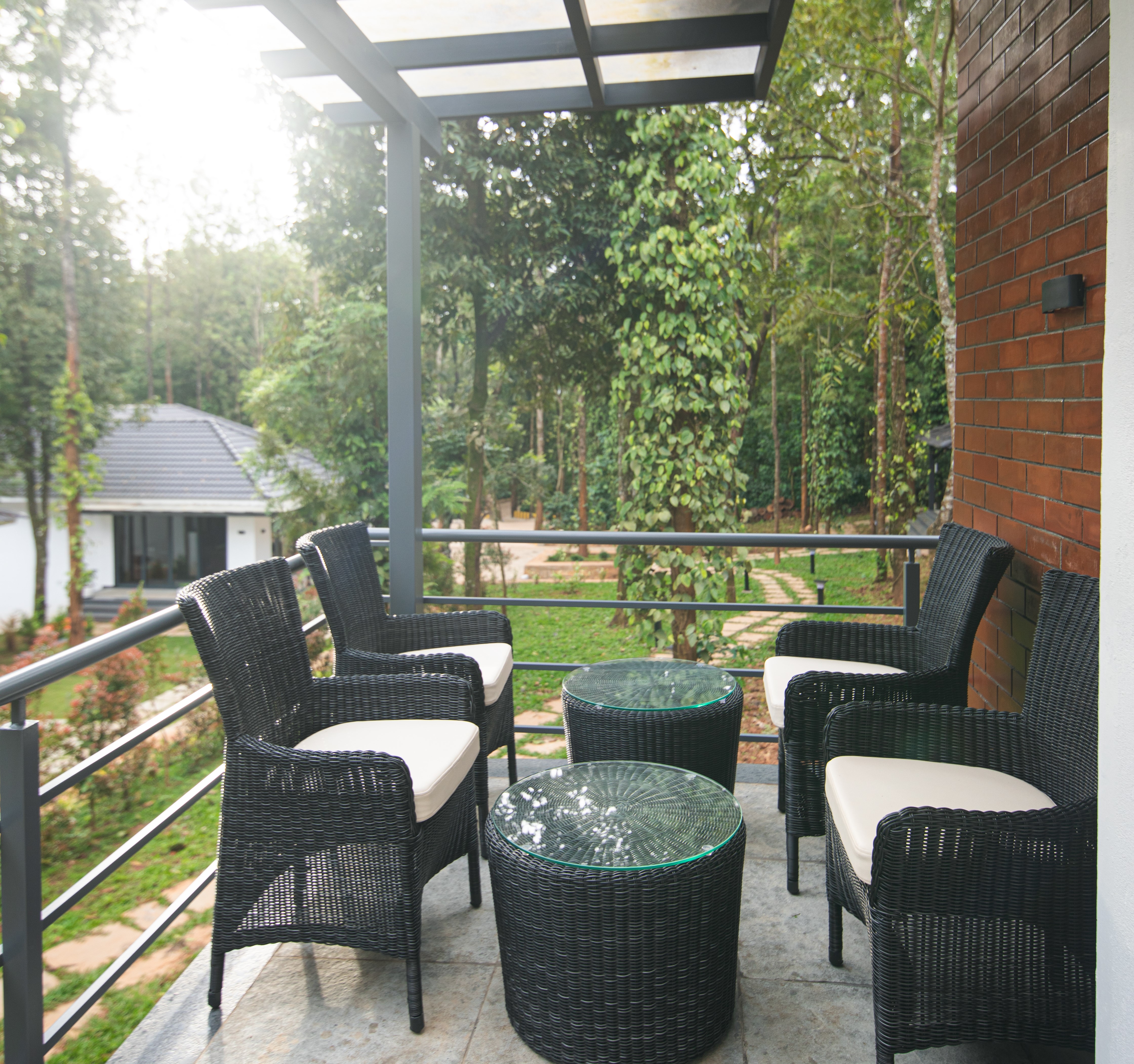 Family Suite with Plunge pool and CourtYard